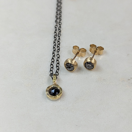 ANNE MORGAN - Salt and pepper rose cut studs in 18ct gold