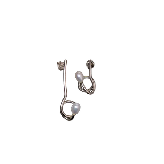 ANNE MORGAN - Athena asymetrical studs with pearls