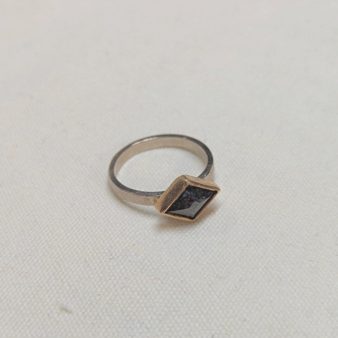 ANNE MORGAN - 18ct white gold with kite diamond ring