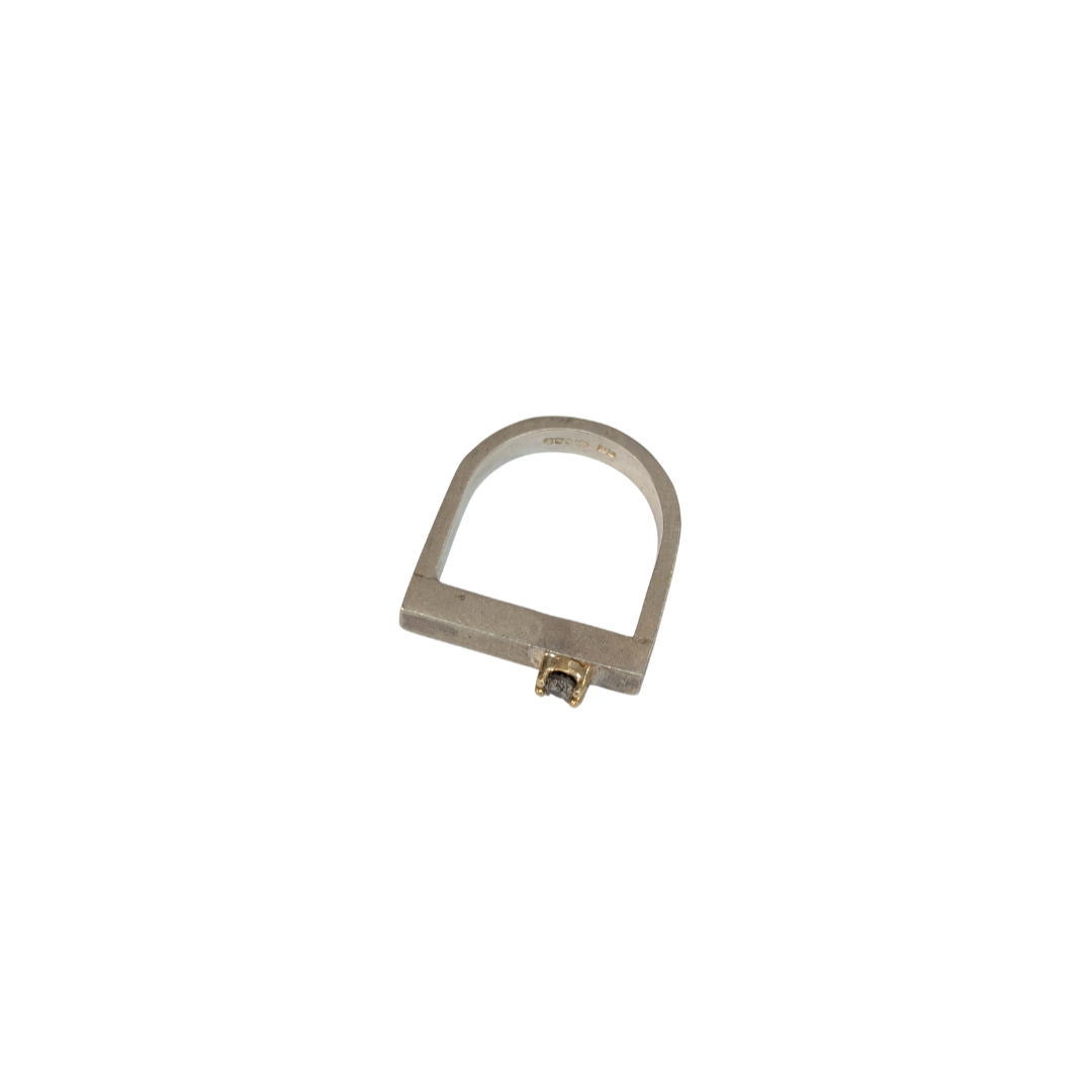 LUCY BURKE - D ring slim silver with grey diamond