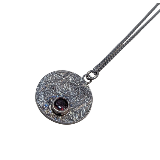 ANNE MORGAN - Moonlens with garnet on spiga oxidised