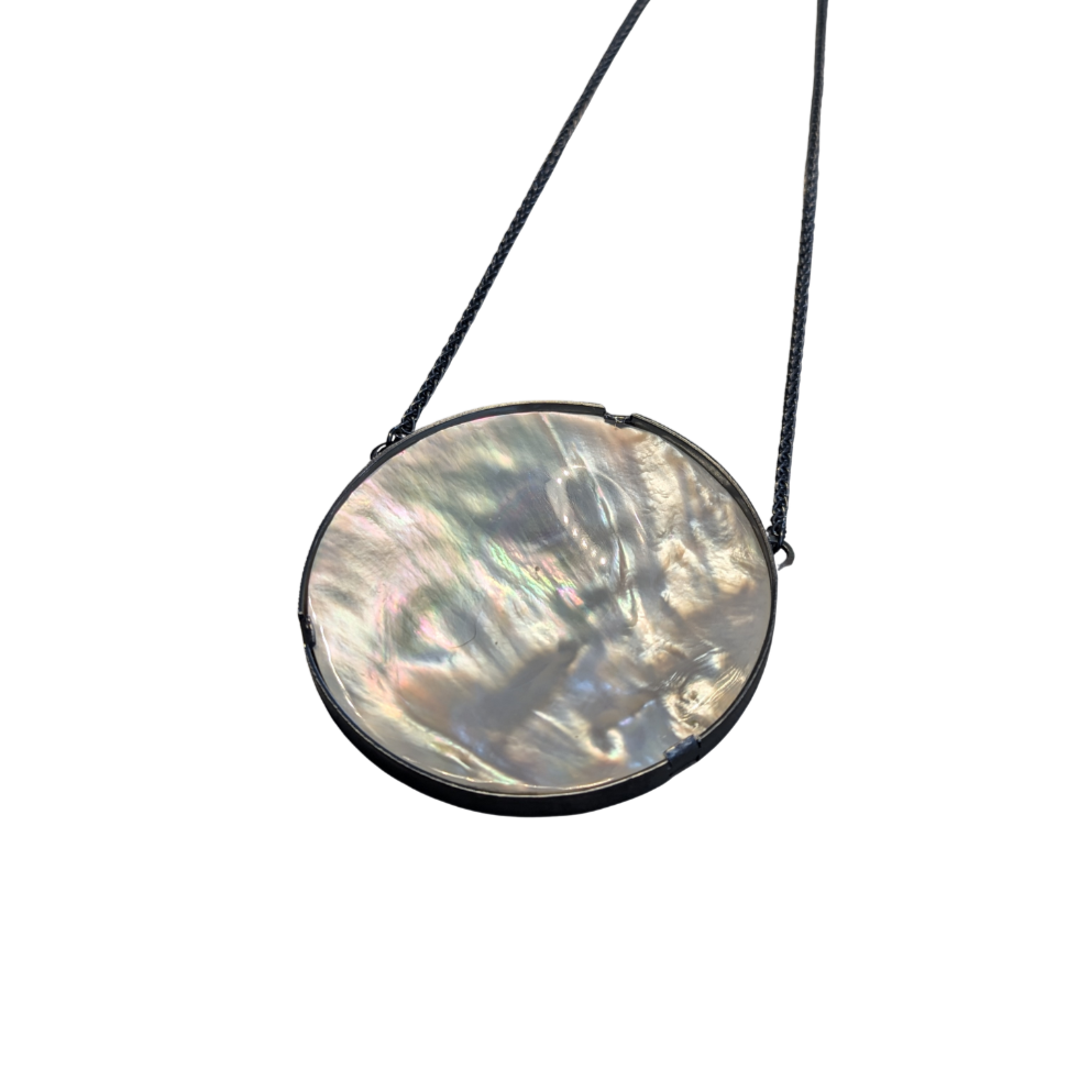 ANNE MORGAN - Mother of Pearl pendant on oxidised chain