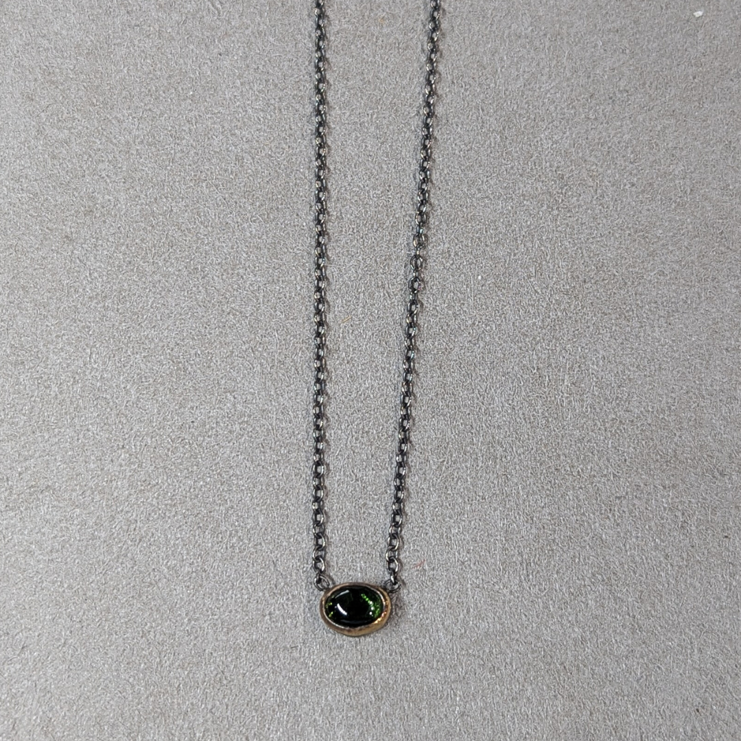 ANNE MORGAN - Tourmaline set in 18ct with ox chain