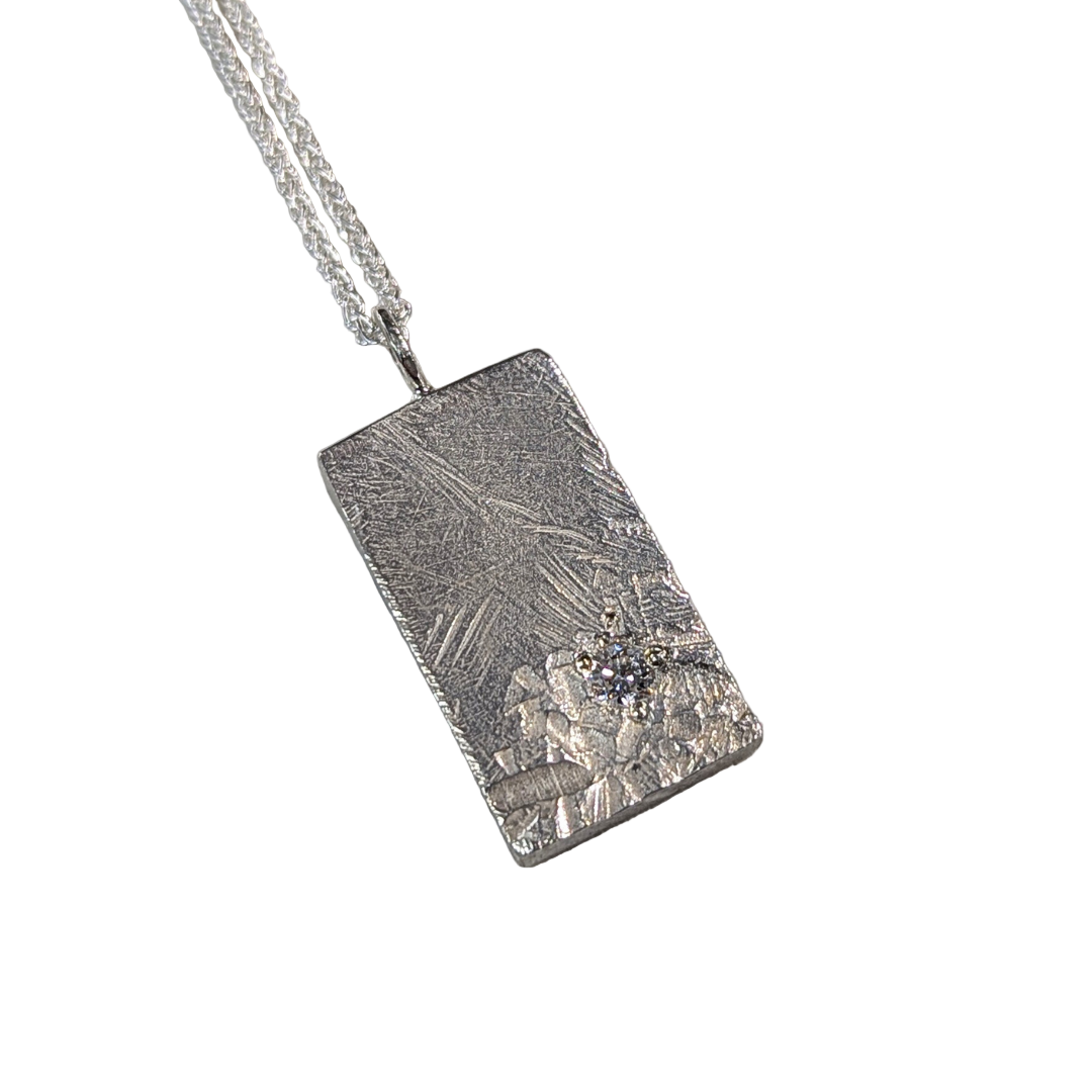 ANNE MORGAN - Garw silver pendant with lab grown white diamond