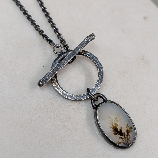 ANNE MORGAN - T-bar necklace with agate in oxidised silver