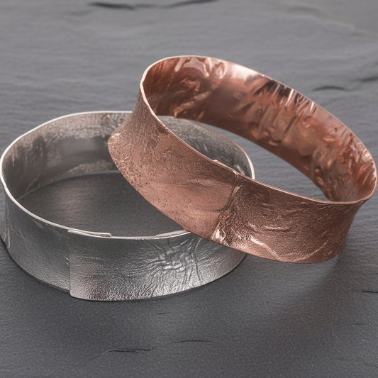 ANNE MORGAN -Eclipse bangle in sterling silver