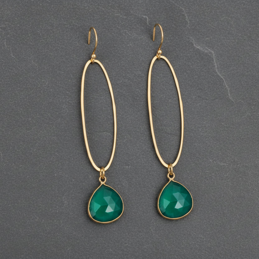 ANNE MORGAN - Oval large gold plated earrings with green onyx stone