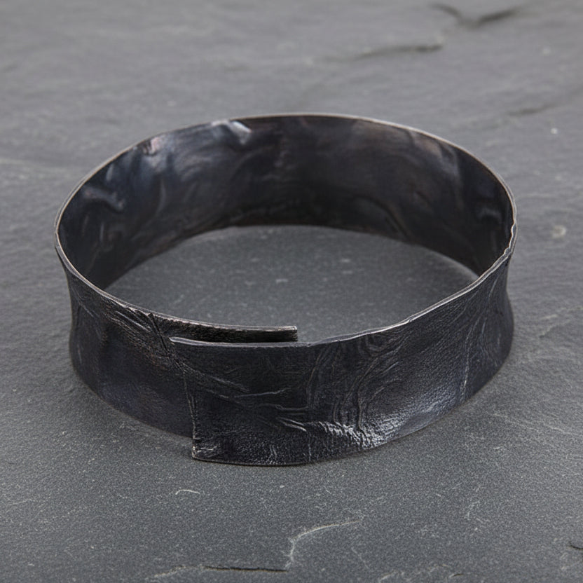 ANNE MORGAN -Eclipse bangle in sterling silver