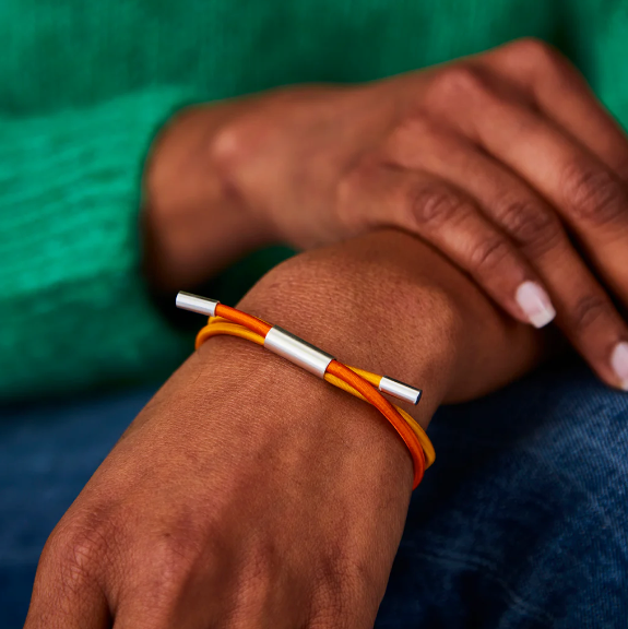GILLY LANGTON Pully Bracelet In Mustard/Orange