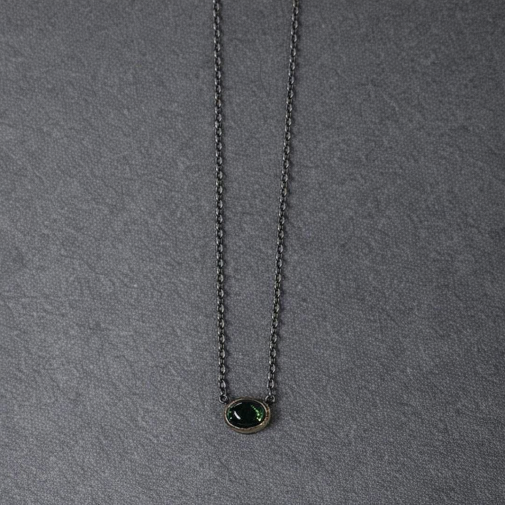 ANNE MORGAN - Tourmaline set in 18ct with ox chain