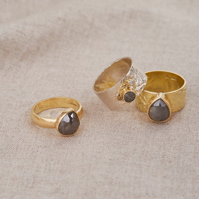 ANNE MORGAN - Black Rose Cut Pear Diamond Ring