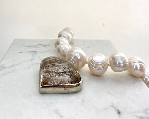 ANNE MORGAN- Graduated Pearl and Rutilated Quartz Necklace
