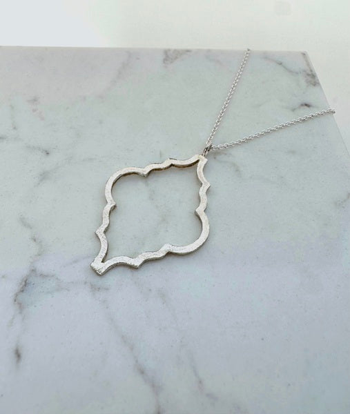 VAESSEN WALKER - 42 SAFI PENDANT SILVER