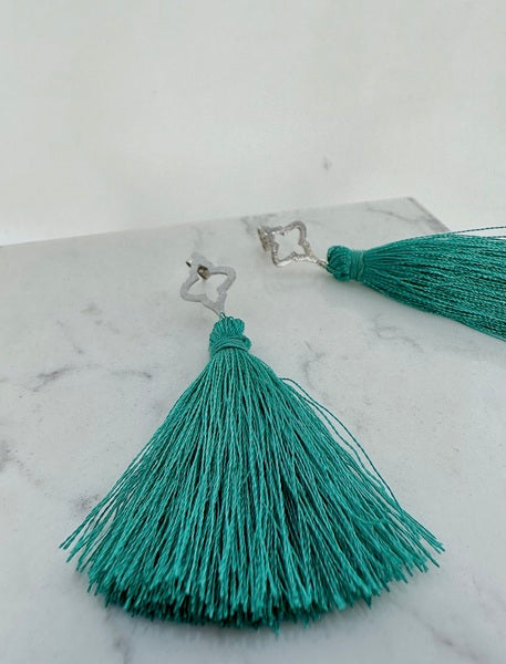 VAESSEN WALKER - 28 Mini Rose Tassel Studs Silver