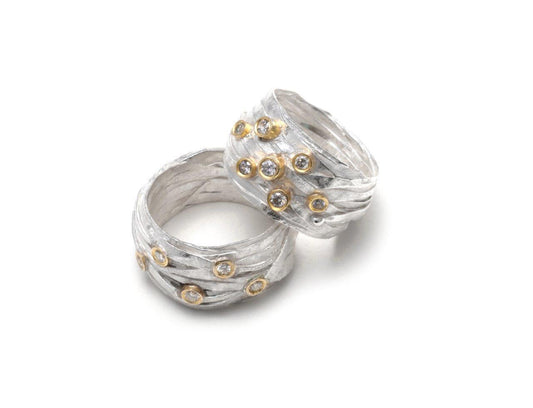 SHIMARA CARLOW - Silver Wrap Ring With 5 Diamonds