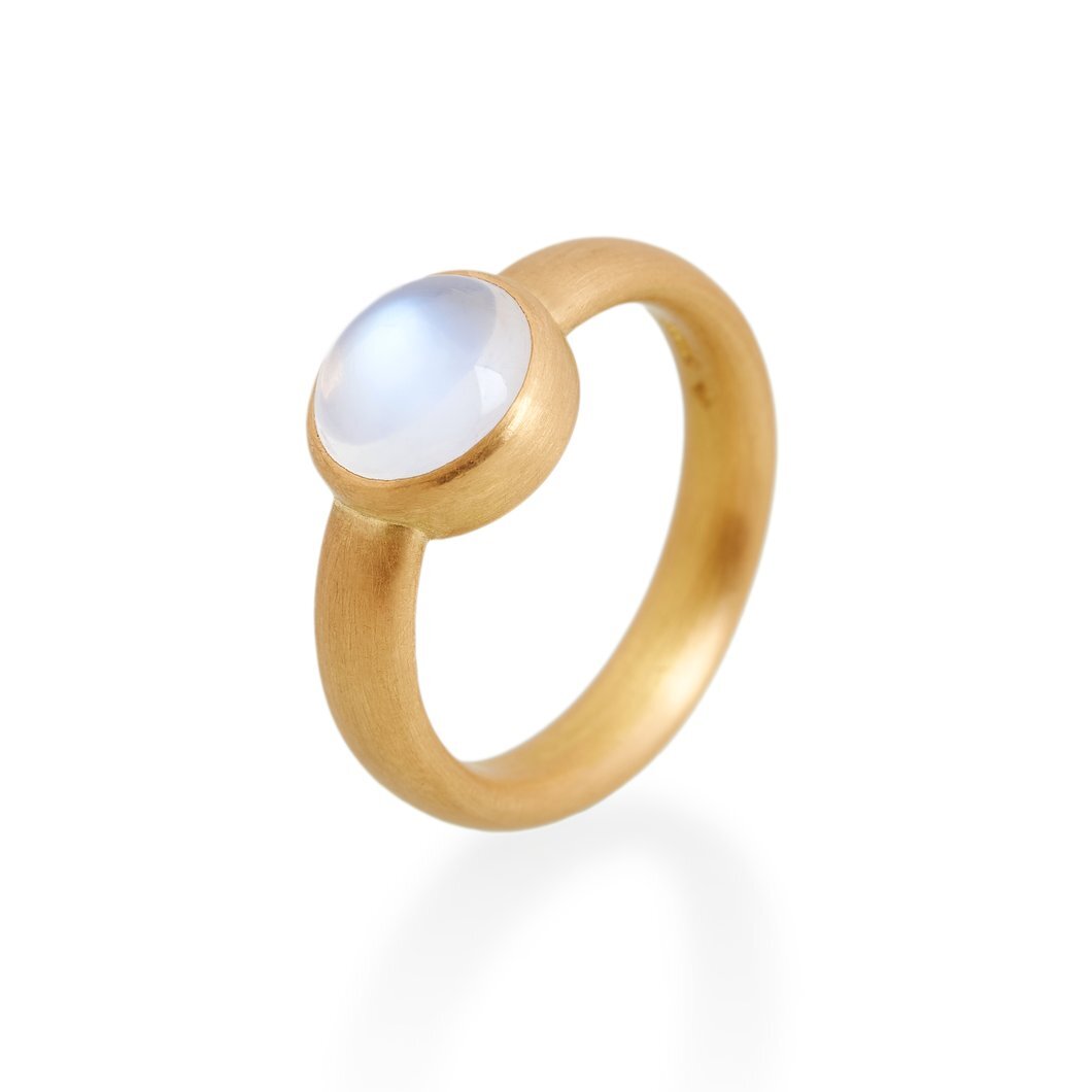DC08 Fine Blue Moonstone Ring 22ct gold