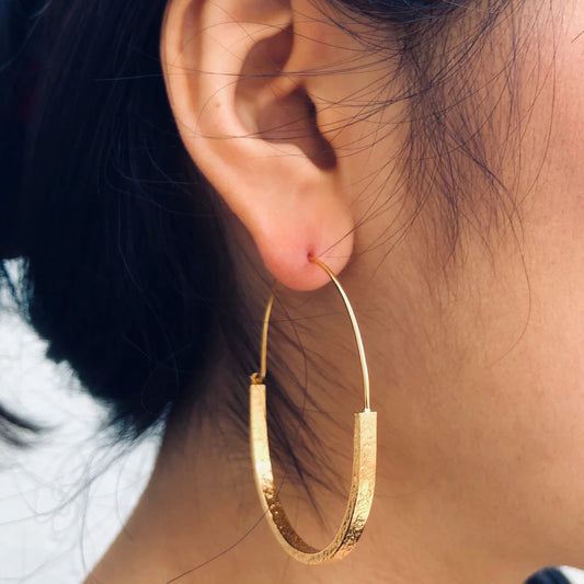 LUCY THOMPSON - BAR Basket Hoops, Large - Gold Plated