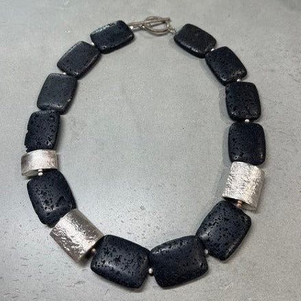 ANNE MORGAN - Lava Bead Necklace with Silver Reticulated Beads