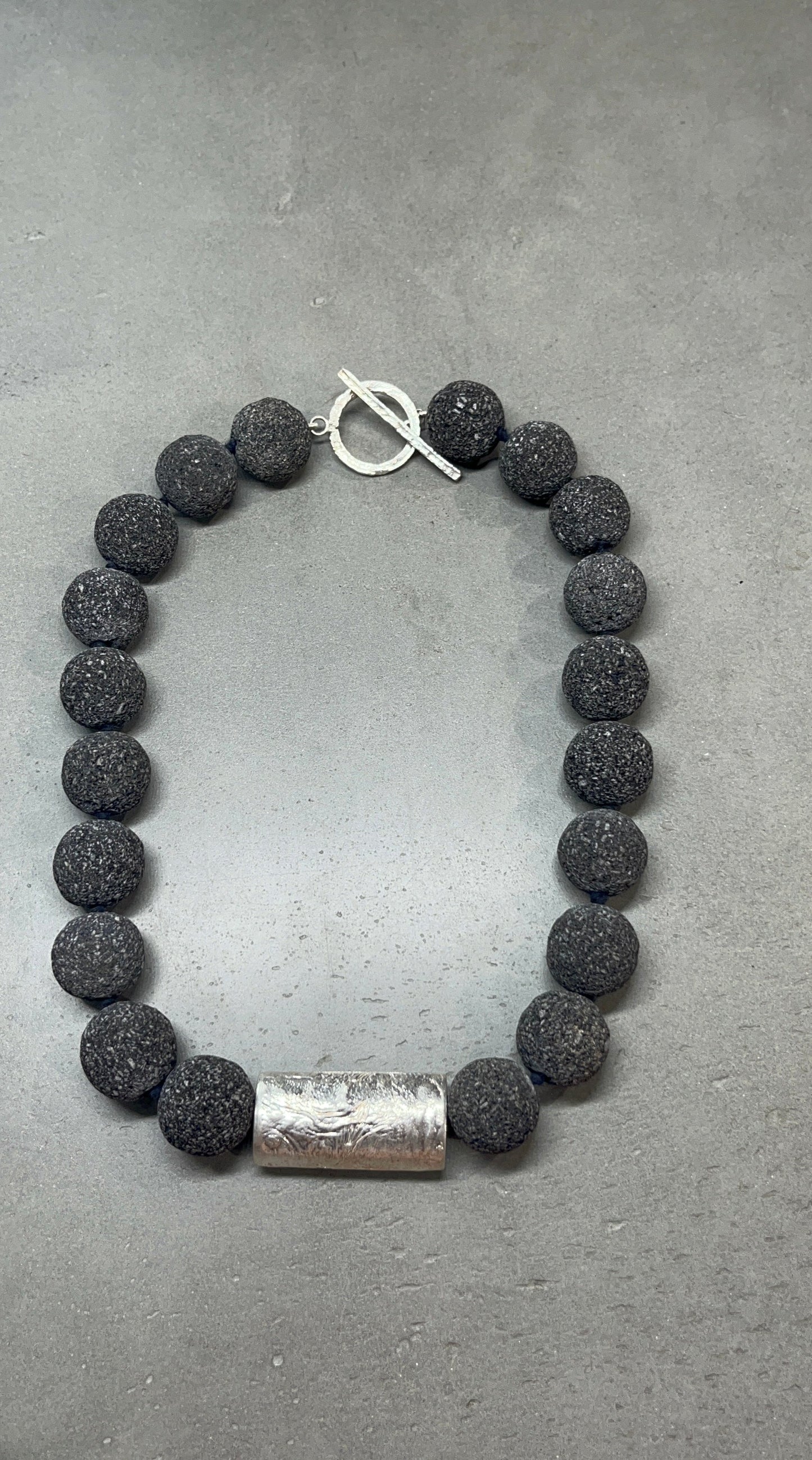 annemorganjewellery_lavabeadnecklace