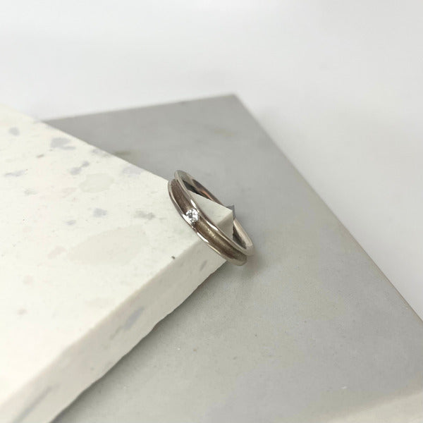 KATE HODGSON - 18ct White Gold Tension Set Single Diamond Band