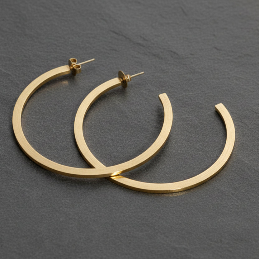 LUCY BURKE - C Hoops, Large, Gold Plated