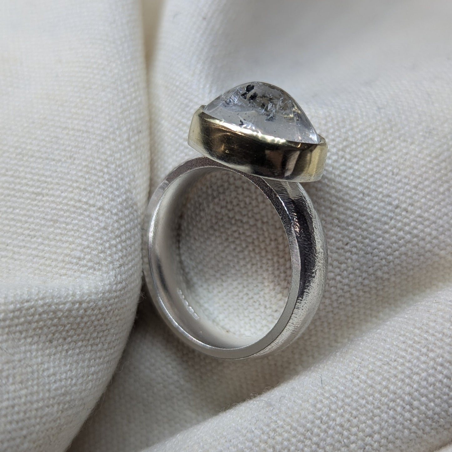 ANNE MORGAN - Lizzie Ring with included topaz and mother of pearl