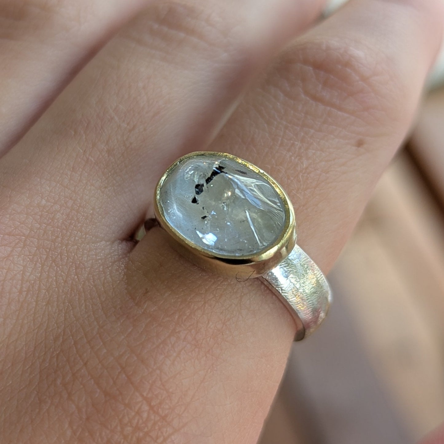 ANNE MORGAN - Lizzie Ring with included topaz and mother of pearl