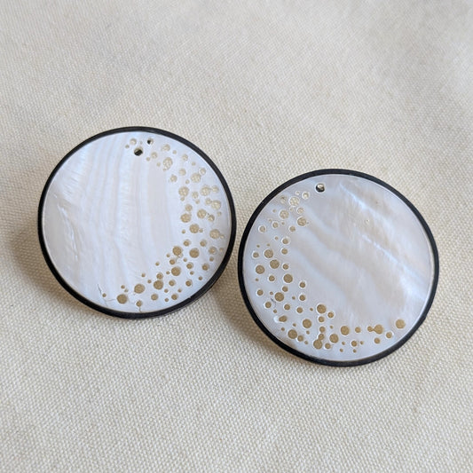 ANNE MORGAN - Mother of pearl errosion disc stud earrings oxidised