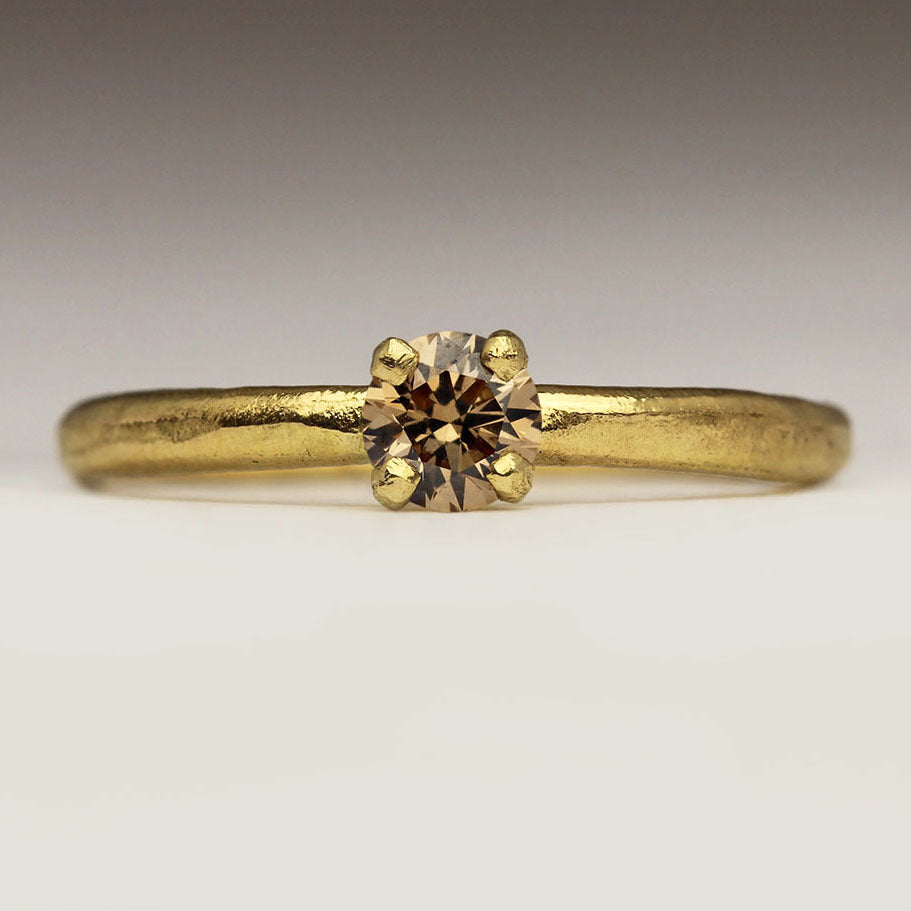 JD01 Sandcast Comfort (9ct Yellow Gold- Brown Diamond (4mm) size O