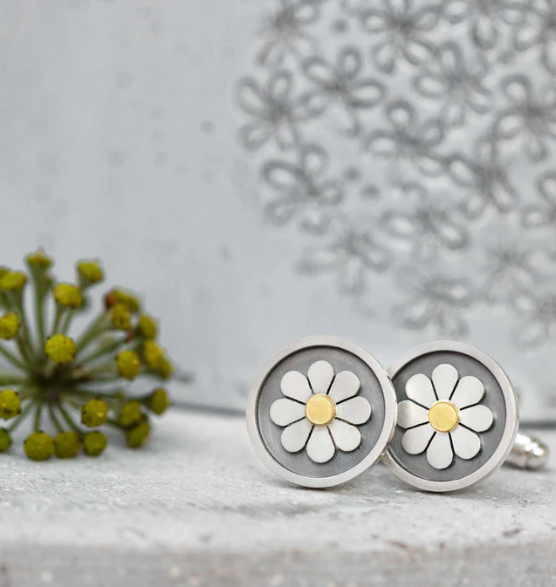 DIANA GREENWOOD Framed Daisy Cufflinks in sterling silver, oxidised silver & 18ct gold