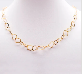 BEA JARENO - Indian summer necklace 24ct yellow gold vermeil irregular flat signature links, t-bar clasp 18'' /46cm