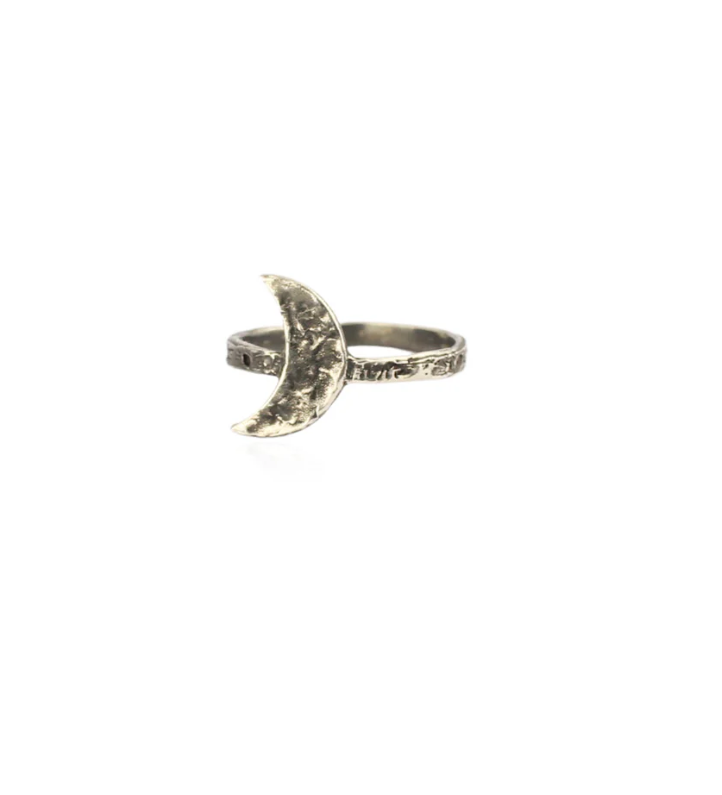 MOMOCREATURA - Medium Crescent Moon Ring