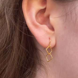 BEA JARENO Indian summer two irregular links hook earrings recycled 24ct yellow gold vermeil