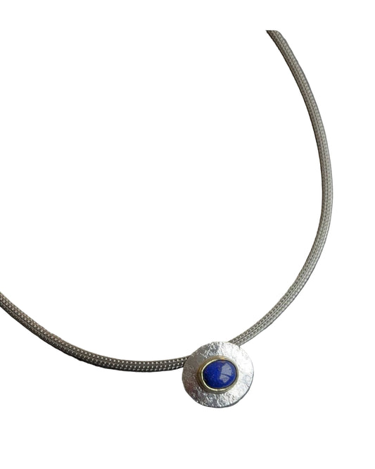 ANNE MORGAN -  Cable necklace with lapis in 18ct setting