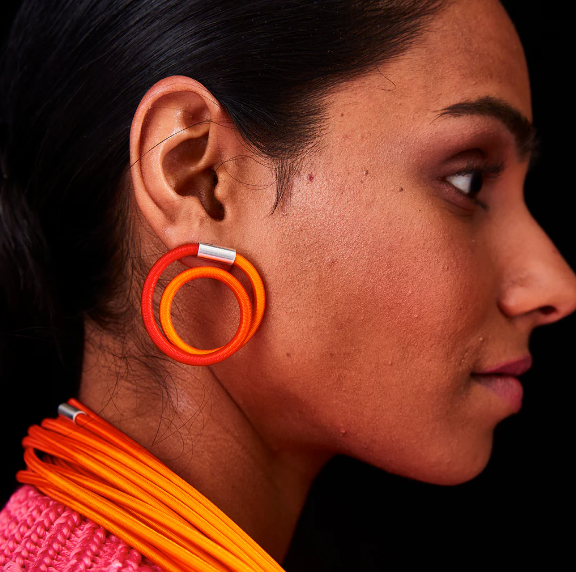 GILLY LANGTON Large Twist Earrings Mustard/Orange