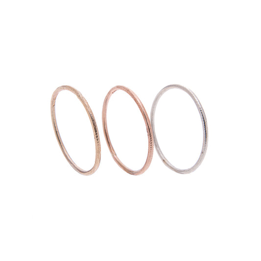 18ct rose gold moondust ring