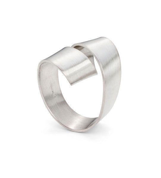 JODIE HOOK - Ribbon Loop Ring - XL