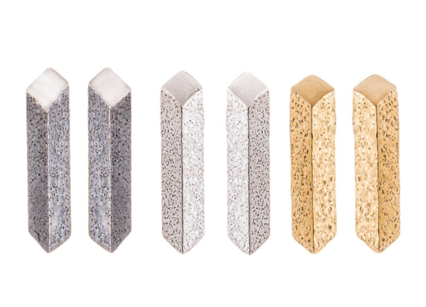 LUCY THOMPSON - Angled Bar Studs - Small, Yellow Gold Plated