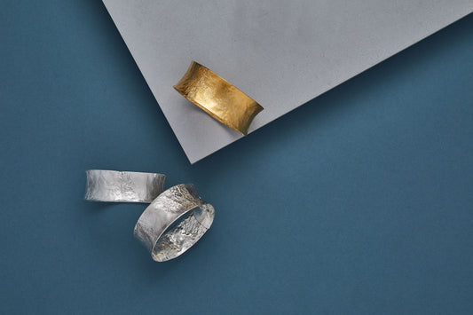 ANNE MORGAN -Eclipse bangle in sterling silver