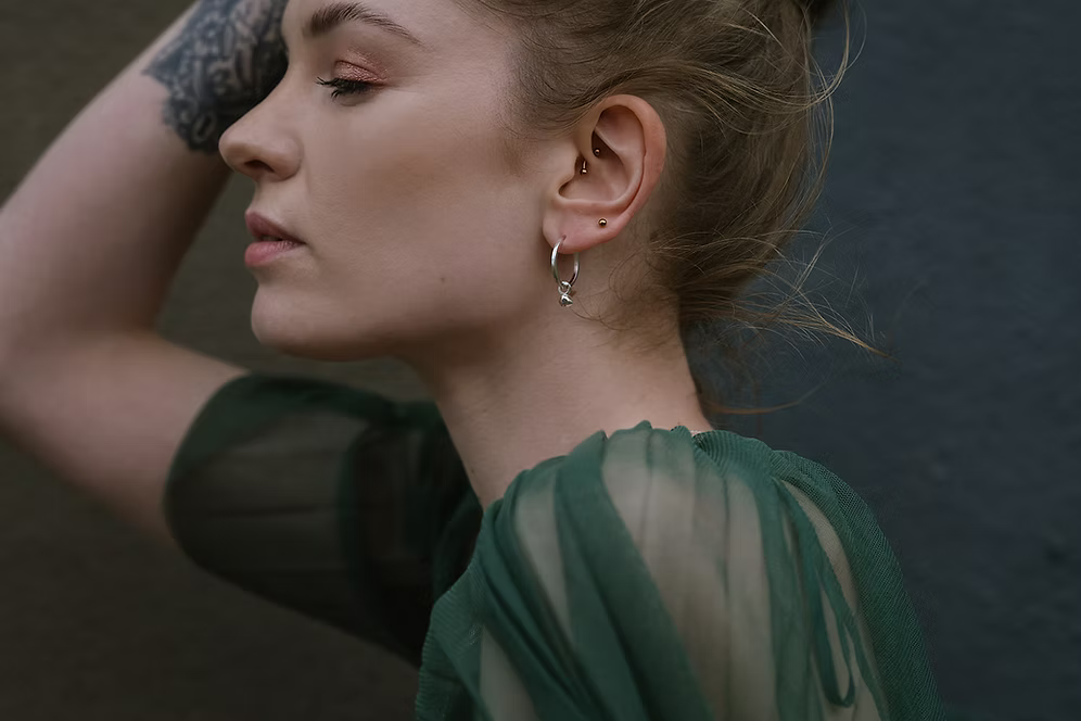 ELIN HORGAN - Small Luna Hoop Earrings, Gold