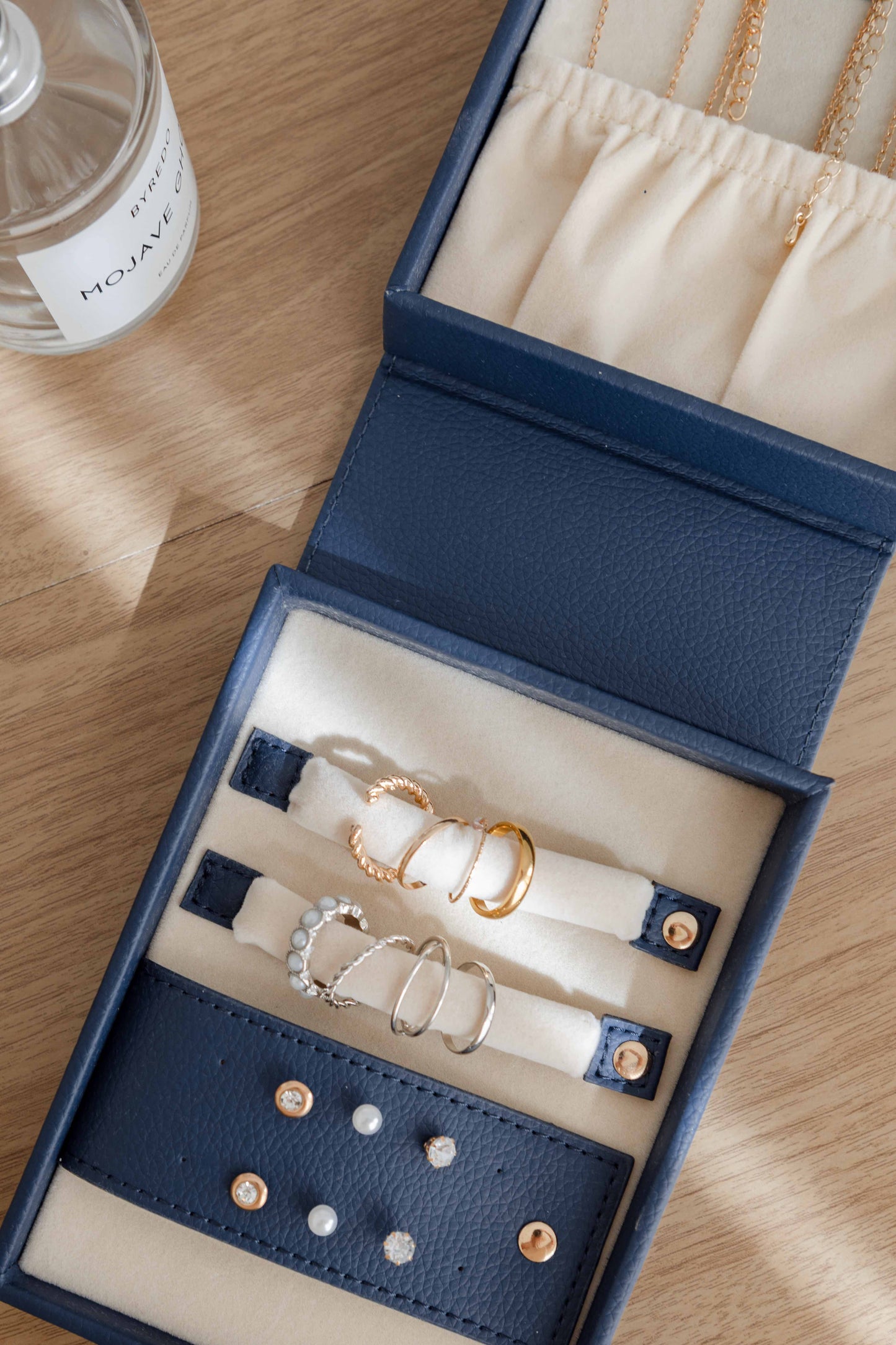 WINTOUR - Large Jewellery Box in Navy