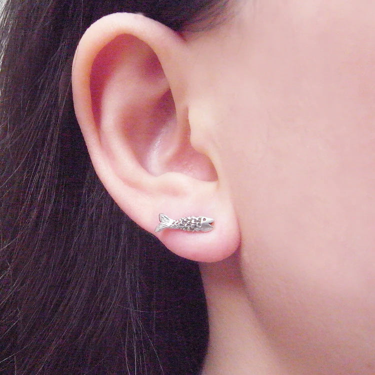 MOMOCREATURA - Micro Fish Earrings Silver