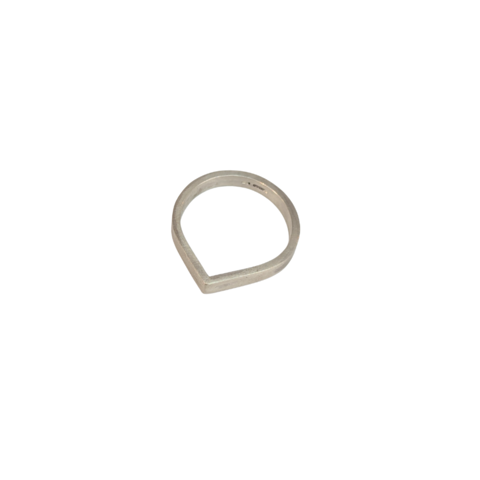 LUCY BURKE - Tear drop ring
