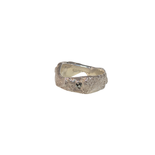 CLAIRE QUICK - Sterling Silver uneven textured ring with green sapphire