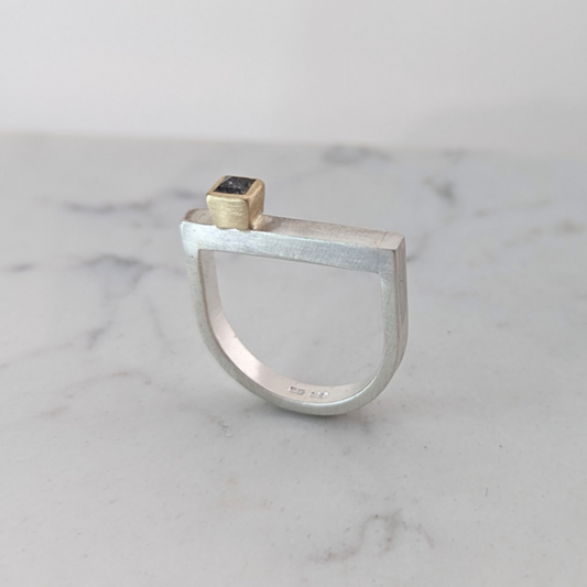 LUCY BURKE - Silver 'D' Ring with a Square Diamond