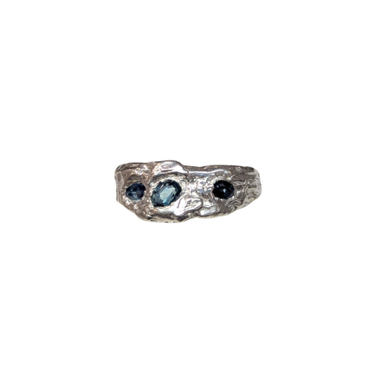 CLAIRE QUICK - Beneath the Surface carved textured ring with 3 Malawi Teal Oval Sapphires ring