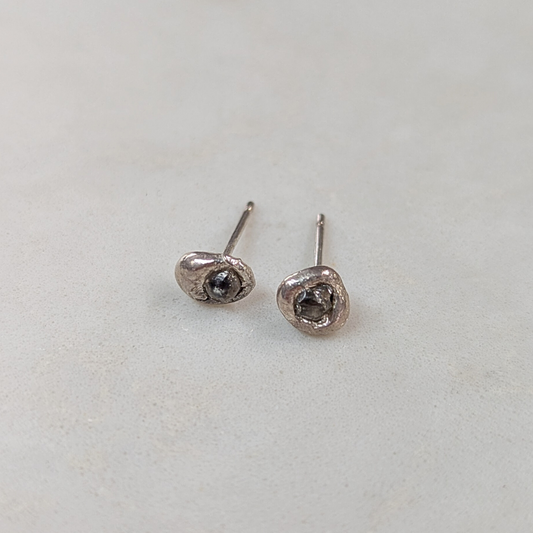 ANNE MORGAN - Silver Rough Diamond Studs