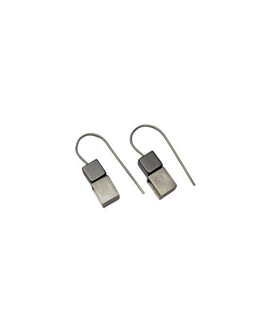 LUCY BURKE - Hematite cube hook earrings