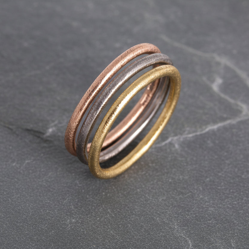 ANNE MORGAN -  Moondust 18ct white ring