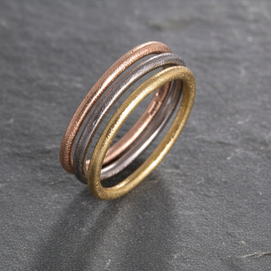 ANNE MORGAN  - Moondust 9ct Rose gold ring